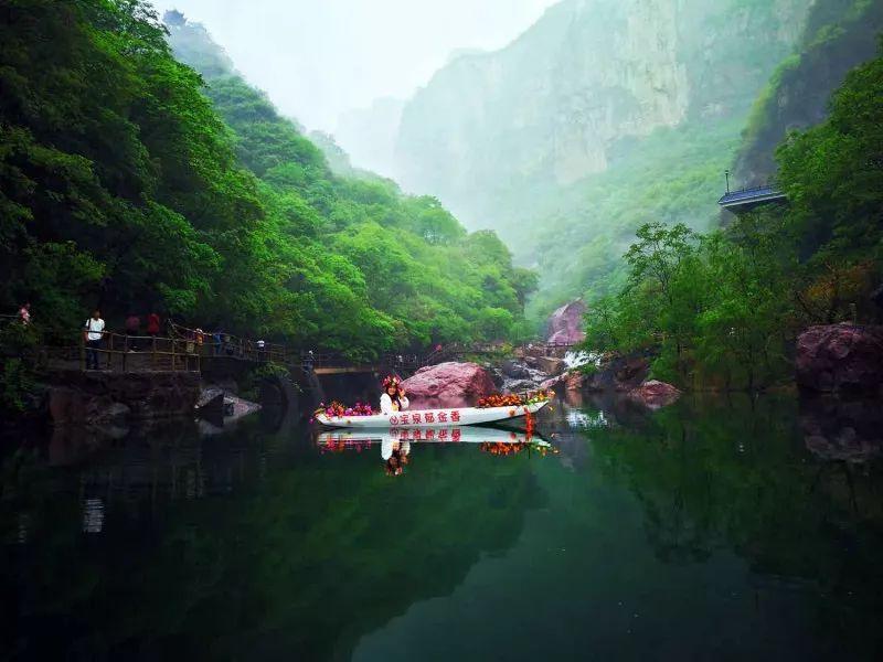 小猫钓鱼游戏龙王版有船